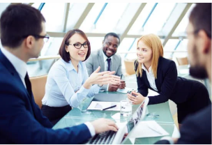 what are internal communication and external communication