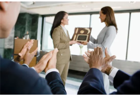 Best Virtual Event Formats for Employee Recognition & Culture Building