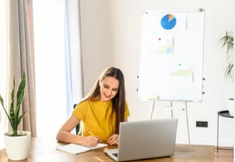 Top 8 Webinar Platforms for Hosting Event-Style Webinar